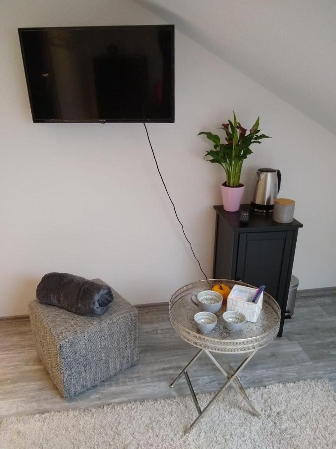 Ferienwohnung Loewenzahn Mueddersheim Vettweiss Bagian luar foto